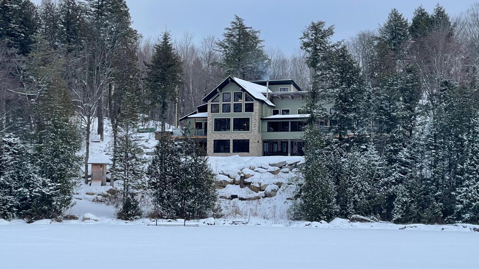 Manoir Du Lac Kelly Villa Wentworth-Nord Exterior photo